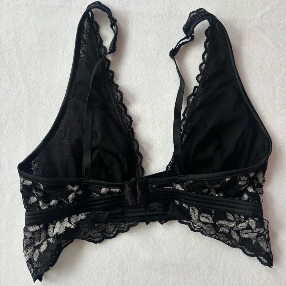 Cosabella Black and Gray Lace Bralette Sz Large - Picture 4 of 5